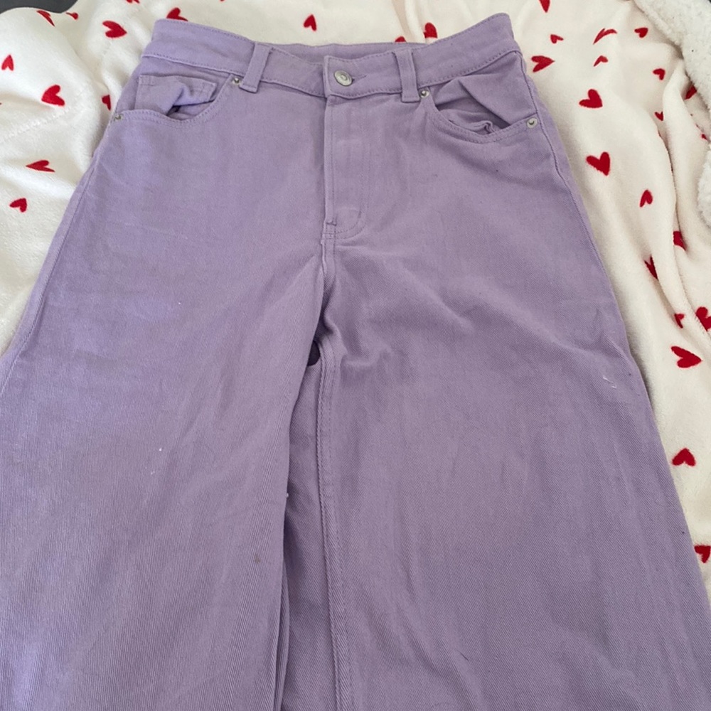 purple pants